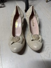 LE BABE  Size 6.5 NAPPA