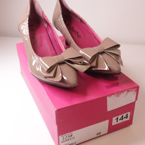 Babe women cameo court - babe,