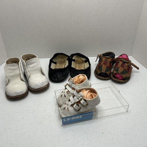 Lot vintage baby shoes - of,